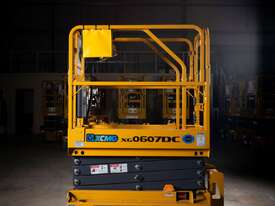 13ft Electric Scissorlift and Trailer - picture1' - Click to enlarge
