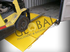 Container Ramp 6500kg - picture0' - Click to enlarge