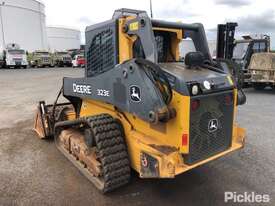 2014 John Deere 323E - picture2' - Click to enlarge