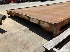 Truck Body Body Dimensions: 8,000mm x 2,500mm, Inner Chassis Width: 600mm, Outer Chassis Width: 860m - picture2' - Click to enlarge