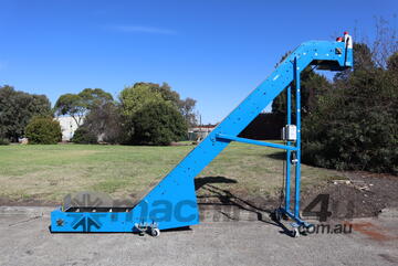 Tall Z-Type Elevator Incline Conveyor - 2.5m High