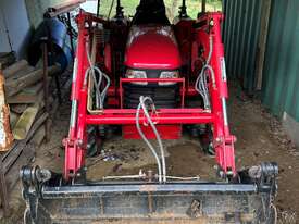 Apollo 354 diesel tractor (low hours) and accessories - picture0' - Click to enlarge