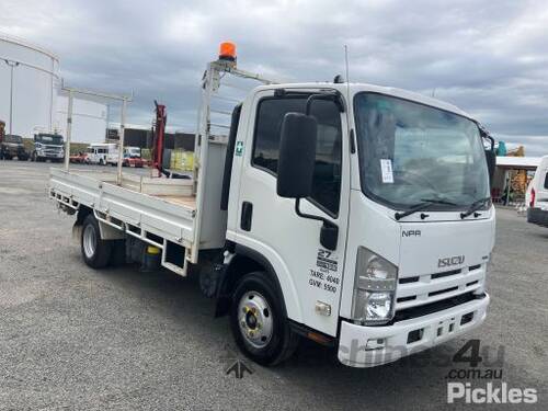 2011 Isuzu NPR 275 MWB Service Body