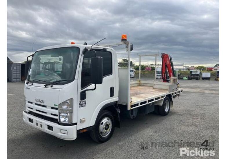 Buy Used 2011 Isuzu 2011 Isuzu NPR 275 MWB Service Body Tipper Trucks ...