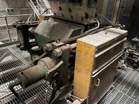 Rolls Crusher with Surge Bin and Vibratory Feeder - picture2' - Click to enlarge