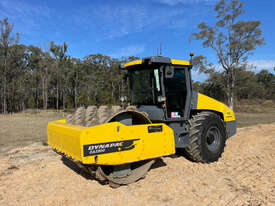 Dynapac CA3500 Vibrating Roller Roller/Compacting - picture0' - Click to enlarge