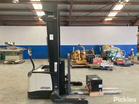 Crown SHR 5500 Series Walk Behind Electric Forklift - picture0' - Click to enlarge