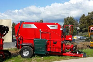 FARMTECH TYYKM-8 HORIZONTAL FEED MIXER + DUAL ELEVATORS (8.0M3)
