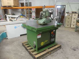 Casadei sliding table spindle moulder with feeder - picture0' - Click to enlarge