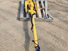 Trimble EM410 electric pole suit Cat Grader - picture1' - Click to enlarge