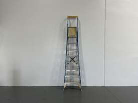 Bailey Fibreglass Platform Ladder - picture0' - Click to enlarge