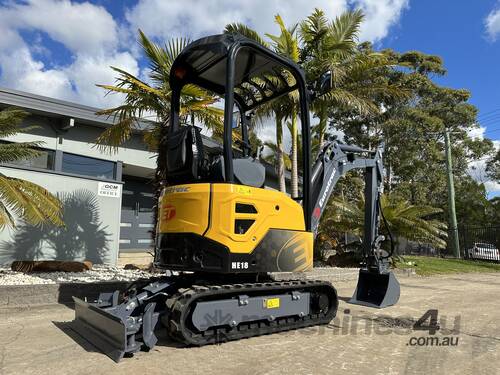 Eurotrac 1.8T Mini Excavator Kubota Engine 