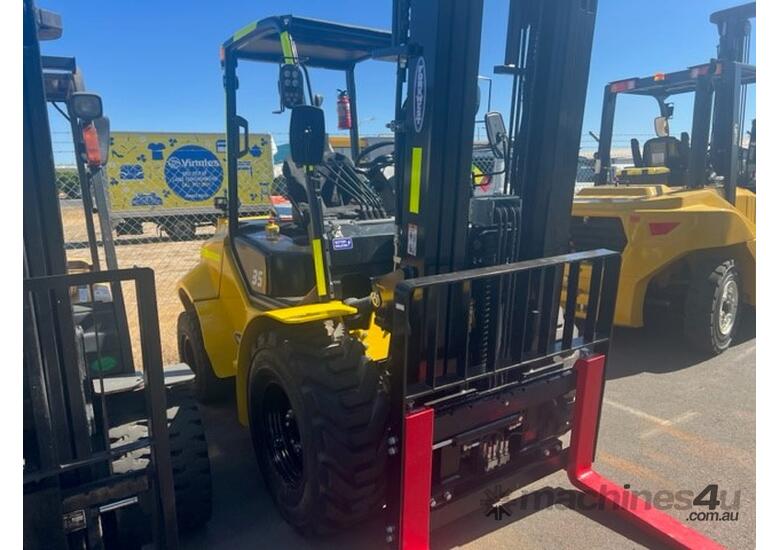 caption Liftsmart All Terrain 2.5 - 3.5T Forklift