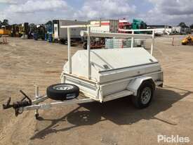 2004 Classic Trailers Single Axle Enclosed Trailer - picture1' - Click to enlarge