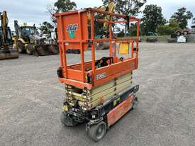 2018 JLG 1932R EWP - picture1' - Click to enlarge