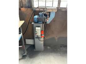 3 PHASE LINISHER ON STAND - picture0' - Click to enlarge