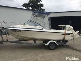 1997 Seafarer Fibreglass Runabout Boat - picture1' - Click to enlarge