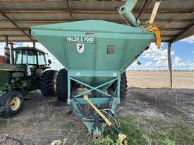 WALSH & FORD SEED/FERT BIN - picture0' - Click to enlarge