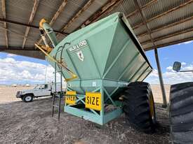 WALSH & FORD SEED/FERT BIN - picture2' - Click to enlarge