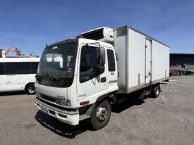 1999 Isuzu FRR500   4x2 Refrigerated Pantech - picture2' - Click to enlarge