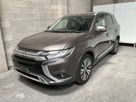 2019 Mitsubishi Outlander LS Petrol - picture1' - Click to enlarge