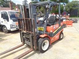 2005 Clark C30L Forklift Container Mast - picture0' - Click to enlarge