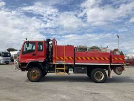 2006 Isuzu FTS Fire Truck 4 x 4 - picture2' - Click to enlarge