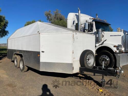 1998 Homemade 00TRLR Tandem Axle Enclosed Trailer