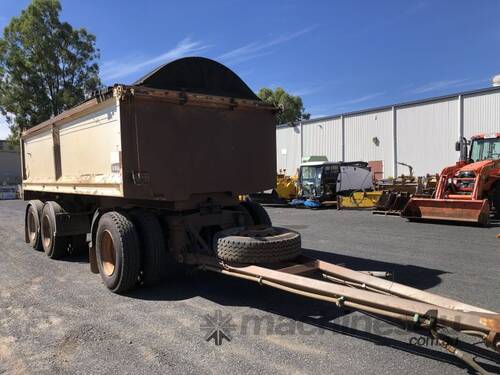 2014 Almighty Industries Tri Axle Dog Trailer