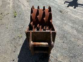 Titan Compaction Wheel - picture2' - Click to enlarge