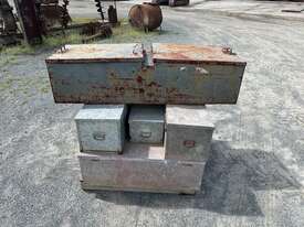 7 x Toolboxes - picture0' - Click to enlarge