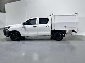 2016 Toyota Hilux Workmate Diesel - picture0' - Click to enlarge