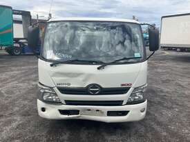 2018 Hino 300 616 Table Top - picture0' - Click to enlarge