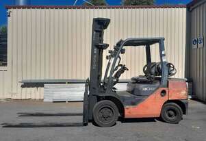 Toyota 3 Ton   forklift