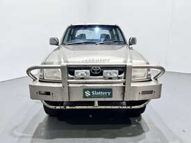 2002 Toyota Hilux SR5 Diesel - picture0' - Click to enlarge