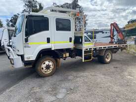 2013 Isuzu FSS550 Tray Top - picture2' - Click to enlarge