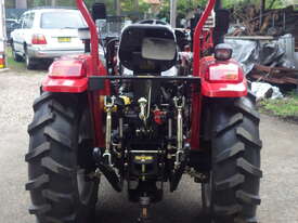 TRACTOR 50HP 4 WHEEL DRIVE 1 HOUR USE AS NEW 4 IN 1 BUCKET  - picture1' - Click to enlarge