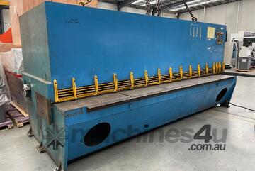 Aussie Icon - Australian Made LEETON STEELWORKS 3600mm x 6MM (3mm Stainless) Hydraulic Guillotine.