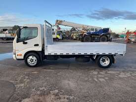 2019 Hino 300 616 Single Cab Tray - picture2' - Click to enlarge