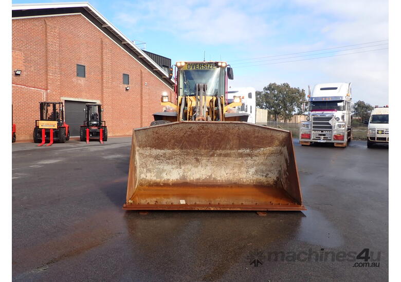caption 2012 Volvo L120F Wheel Loader Tool Carrier + GP Bucket, Forks, Quick Hitch,