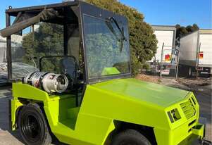 CLARK GT 50 UNIVERSAL TOW TUG TRACTOR