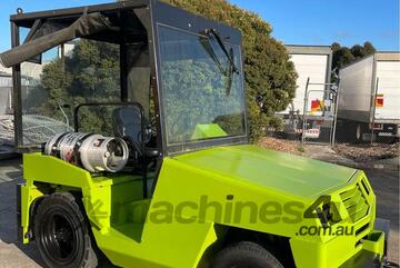 CLARK GT 50 UNIVERSAL TOW TUG TRACTOR