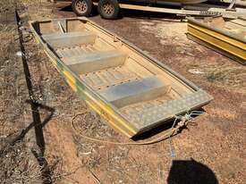 Aluminum Boat - picture0' - Click to enlarge