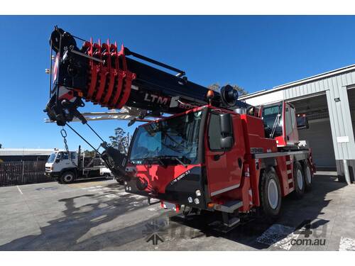 caption 2016 Liebherr LTM1060-3.1