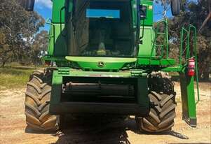 John Deere 2012   S670 Combines