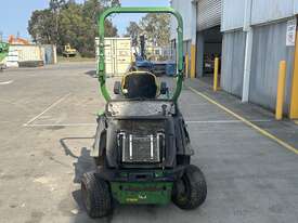 John Deere 1570 TerrainCut Front Mower - picture0' - Click to enlarge