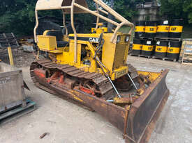 CASE 310  Std Tracked-Dozer Dozer - picture0' - Click to enlarge