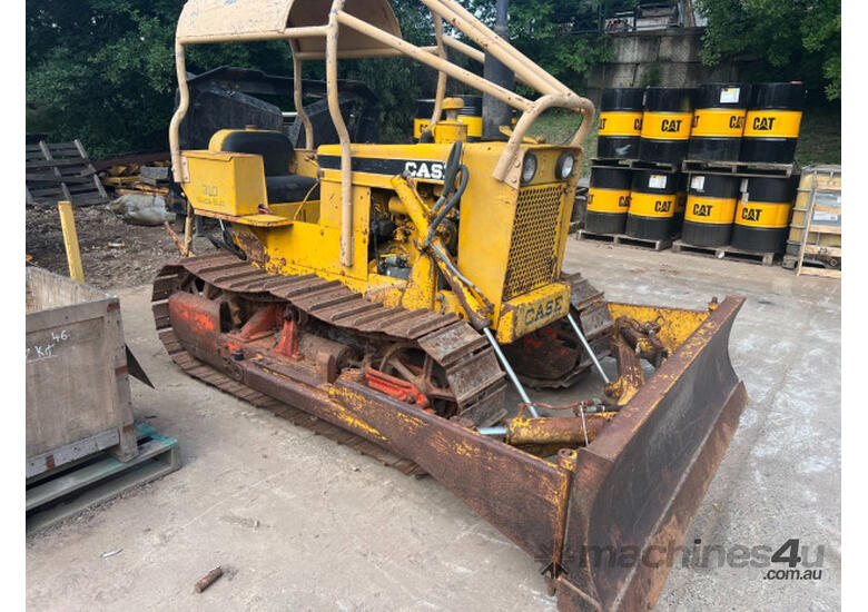 caption CASE 310 Std Tracked-Dozer Dozer