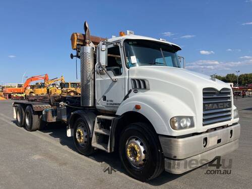 2012 Mack Metro Liner Hook Bin Truck