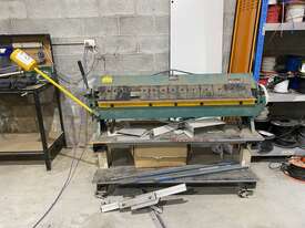 Macho Heavy Duty Sheet Metal Panbrake Bender and Folder  - picture0' - Click to enlarge